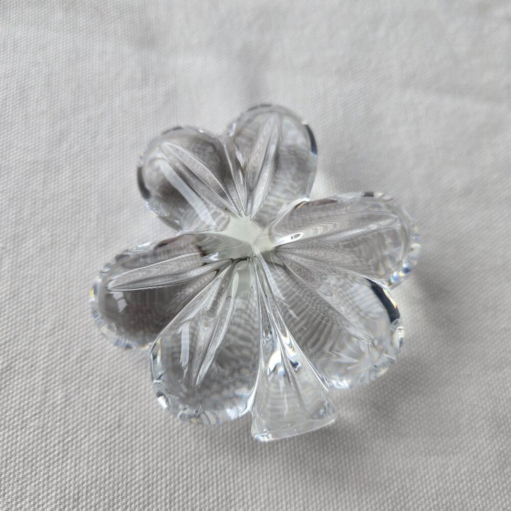 Waterford Crystal Shamrock from Ireland - Picture 2 of 6